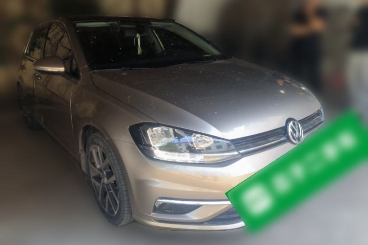 Used Volkswagen Golf 2020 280TSI DSG Comfort Version Front Right 45 Deg