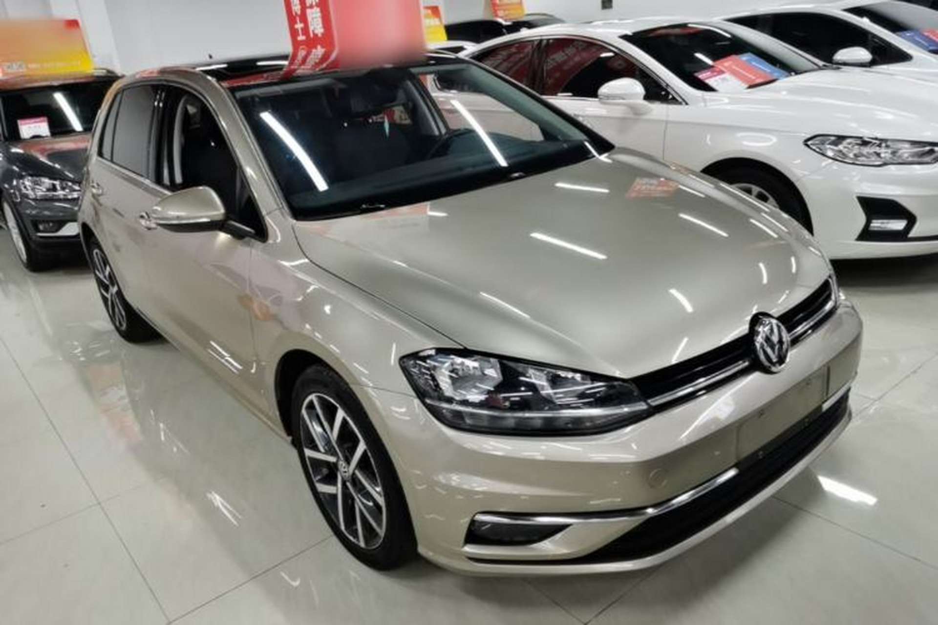 Used Volkswagen Golf 2020 Zhiai Edition 280TSI DSG Comfort Model Front Right 45 Deg