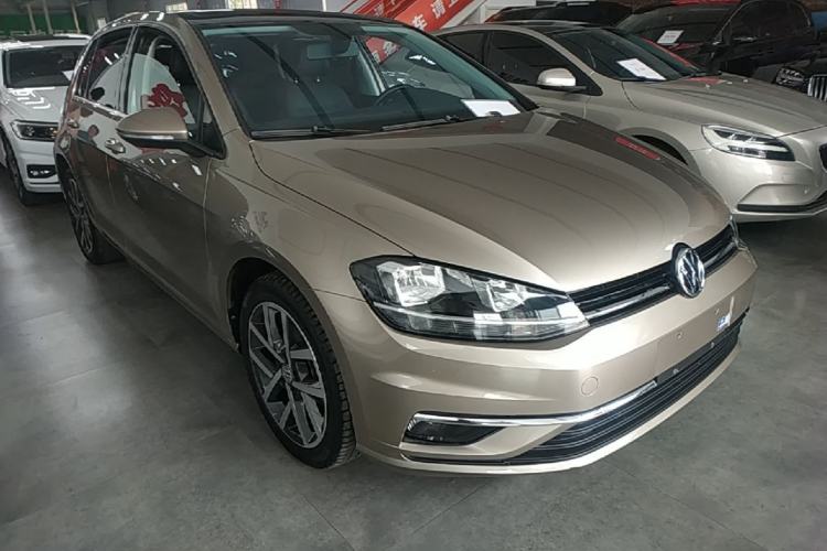 Used Volkswagen Golf 2020 Zhiai Edition 280TSI DSG Comfort Model Front Right 45 Deg