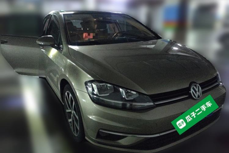 Used Volkswagen Golf 2020 280TSI DSG Comfort Version Front Right 45 Deg