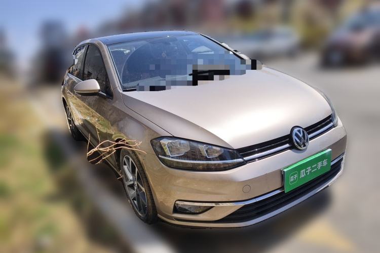 Used Volkswagen Golf 2020 Zhiai Edition 280TSI DSG Comfort Model Front Right 45 Deg