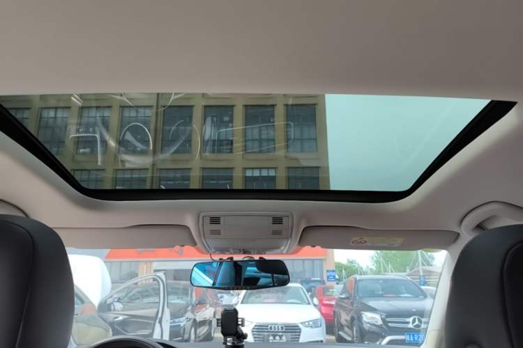 Used Volkswagen Golf 2020 200TSI DSG Comfortable and Ambitious Edition Headliner