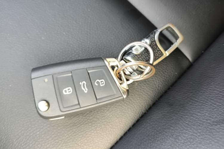 Used Volkswagen Golf 2020 200TSI DSG Comfortable and Ambitious Edition Interior 1