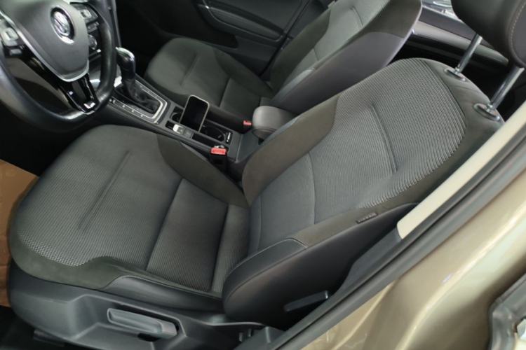 Used Volkswagen Golf 2020 Zhiai Edition 280TSI DSG Comfort Model Left Front Seat