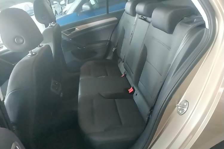 Used Volkswagen Golf 2020 Zhiai Edition 280TSI DSG Comfort Model Left Rear Seat