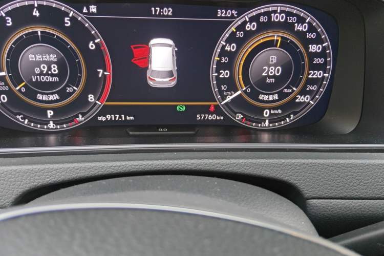 Used Volkswagen Golf 2020 280TSI DSG Luxury Edition Odometer Close Up