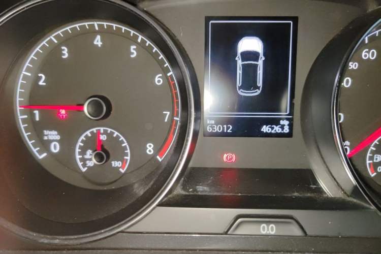 Used Volkswagen Golf 2020 280TSI DSG Comfort Version Odometer Close Up