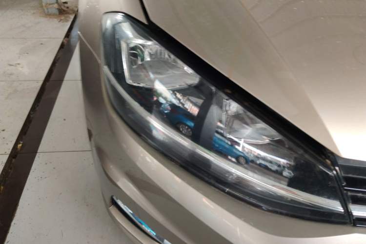 Used Volkswagen Golf 2020 280TSI DSG Comfort Version Right Front Headlight