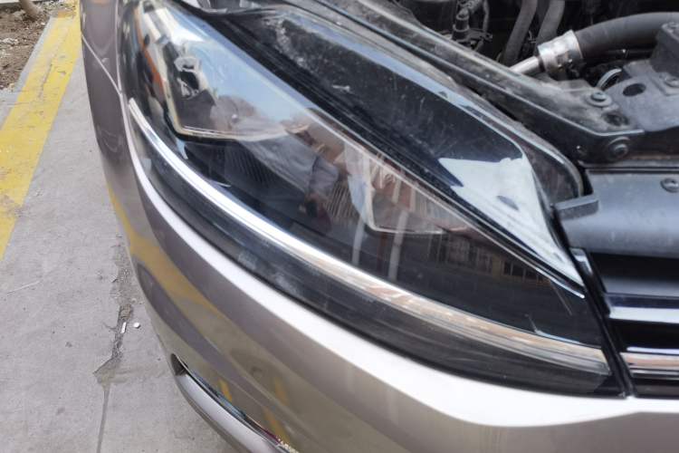 Used Volkswagen Golf 2020 Zhiai Edition 280TSI DSG Luxury Model Right Front Headlight