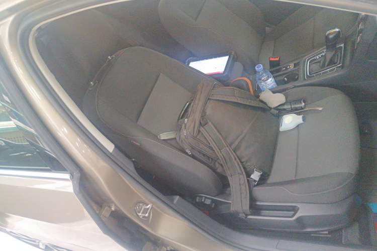 Used Volkswagen Golf 2020 200TSI DSG Comfortable and Ambitious Edition Right Front Seat