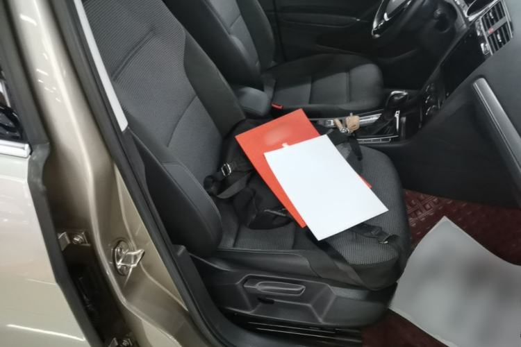 Used Volkswagen Golf 2020 Zhiai Edition 280TSI DSG Comfort Model Right Front Seat