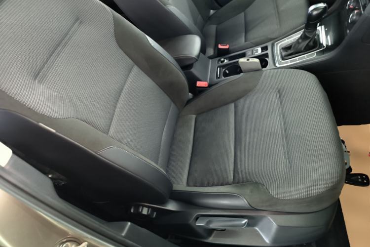 Used Volkswagen Golf 2020 Zhiai Edition 280TSI DSG Comfort Model Right Front Seat