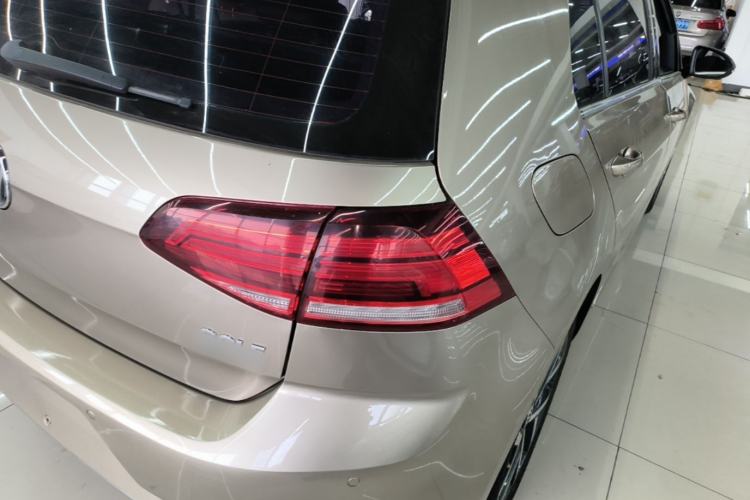 Used Volkswagen Golf 2020 Zhiai Edition 280TSI DSG Comfort Model Right Rear Taillight