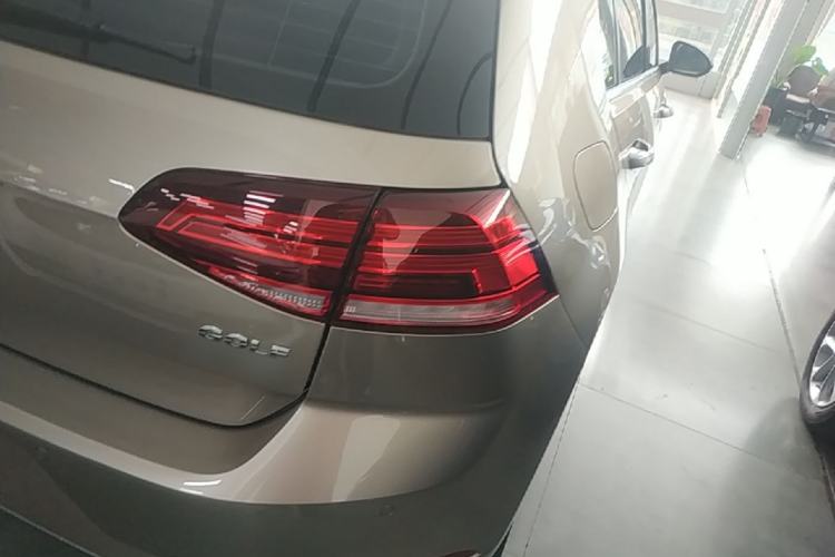 Used Volkswagen Golf 2020 Zhiai Edition 280TSI DSG Comfort Model Right Rear Taillight