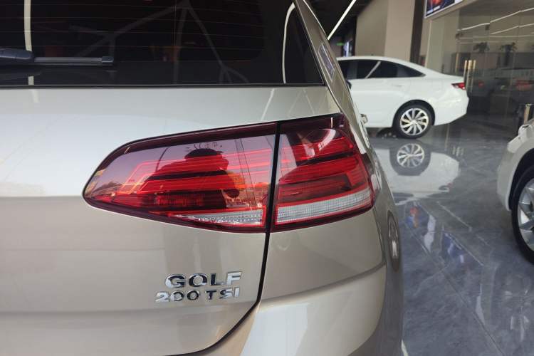 Used Volkswagen Golf 2020 200TSI DSG Comfortable and Ambitious Edition Right Rear Taillight