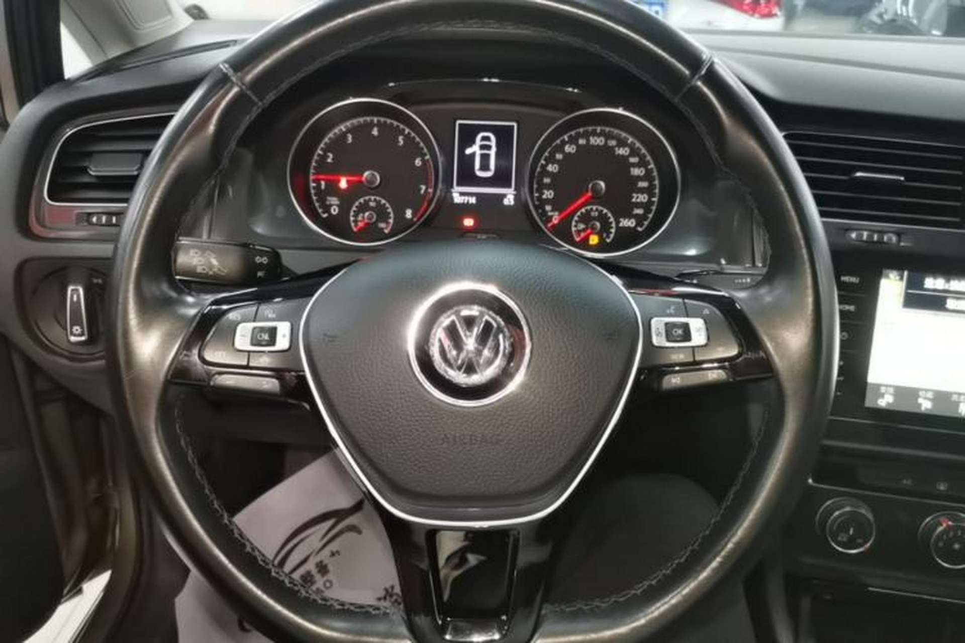 Used Volkswagen Golf 2020 Zhiai Edition 280TSI DSG Comfort Model Steering Wheel