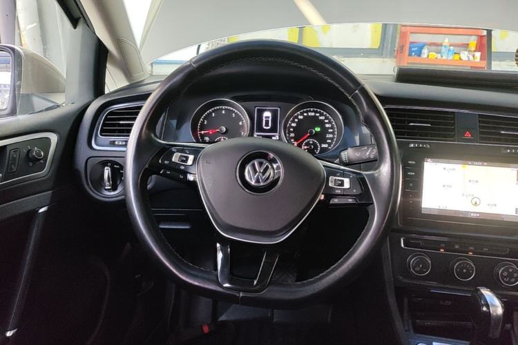 Used Volkswagen Golf 2020 Zhiai Edition 280TSI DSG Comfort Model Steering Wheel
