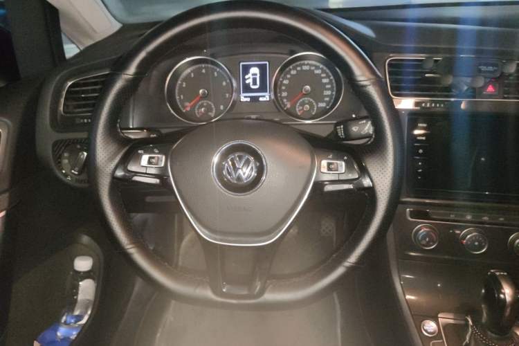 Used Volkswagen Golf 2020 280TSI DSG Comfort Version Steering Wheel