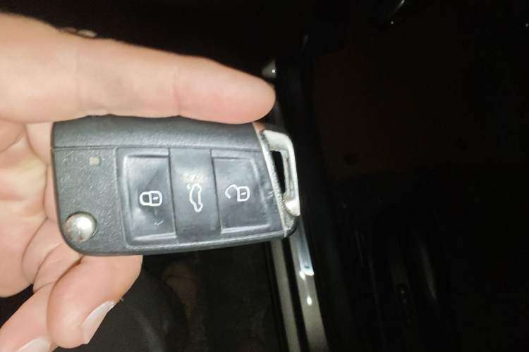 Used Volkswagen Golf 2020 Zhiai Edition 280TSI DSG Luxury Model Vehicle Key