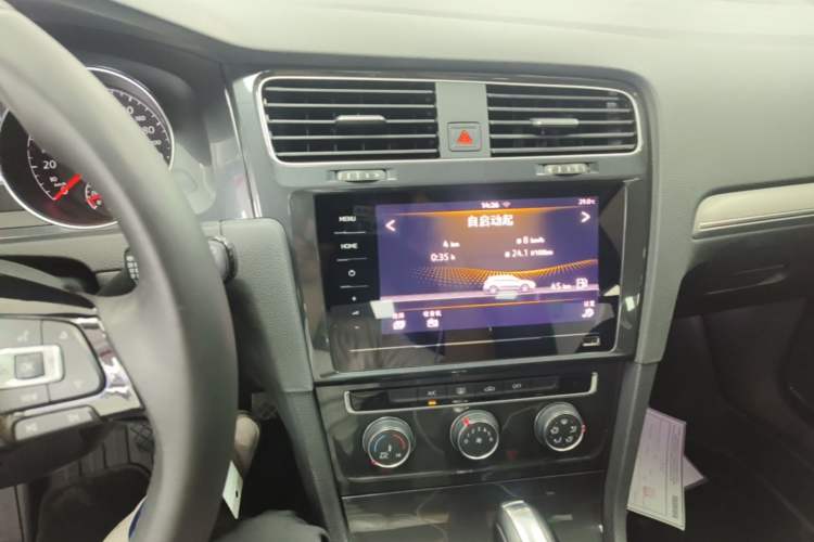Used Volkswagen Golf 2020 280TSI DSG Comfort Version Audio And AC Panel