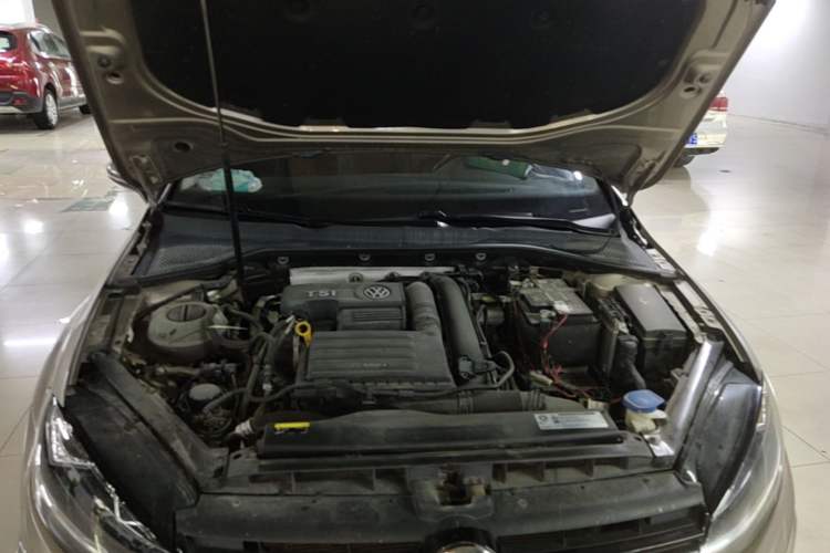 Used Volkswagen Golf 2020 280TSI DSG Comfort Version Engine Bay