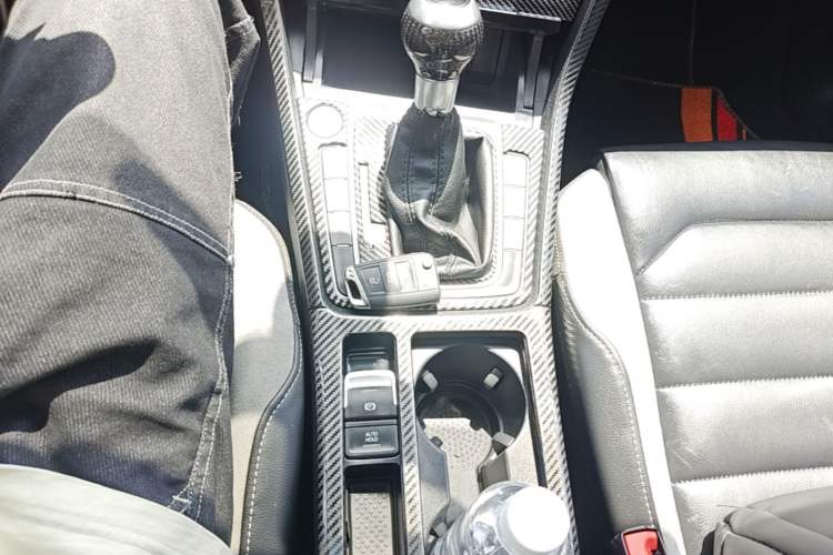Used Volkswagen Golf 2020 280TSI DSG R-Line Version Gear Lever