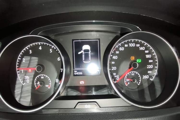 Used Volkswagen Golf 2020 Zhiai Edition 280TSI DSG Comfort Model Instrument Cluster