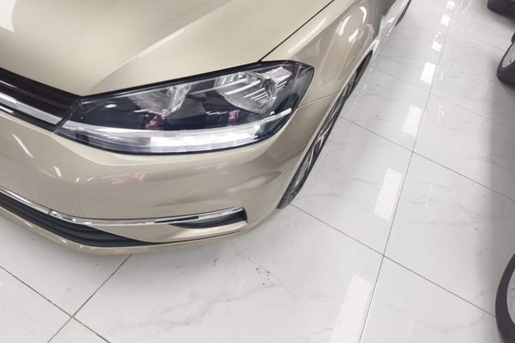 Used Volkswagen Golf 2020 280TSI DSG Comfort Version Left Front Headlight
