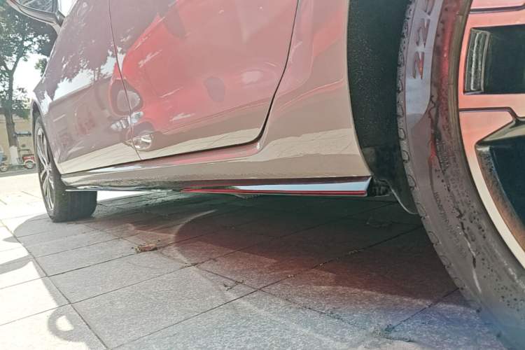Used Volkswagen Golf 2020 280TSI DSG R-Line Version Left Side Sill