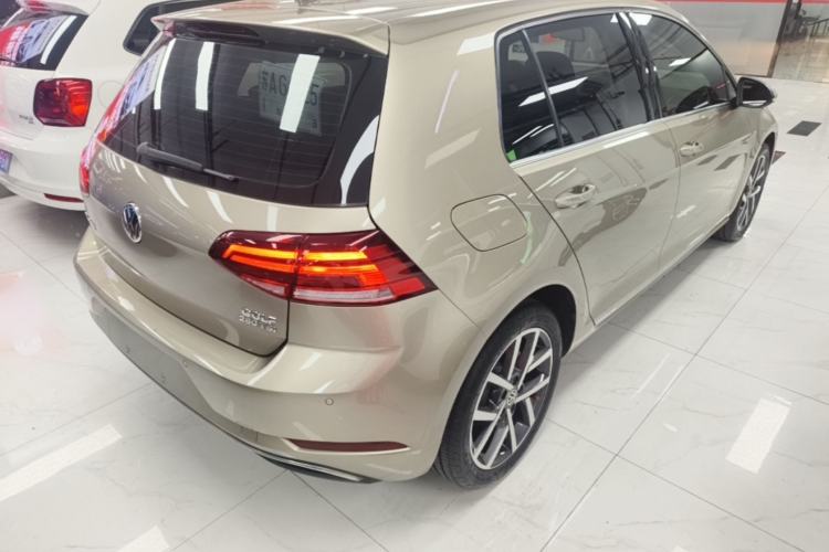Used Volkswagen Golf 2020 280TSI DSG Comfort Version Rear Right 45 Deg