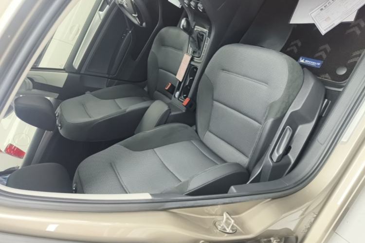 Used Volkswagen Golf 2020 280TSI DSG Comfort Version Right Front Seat