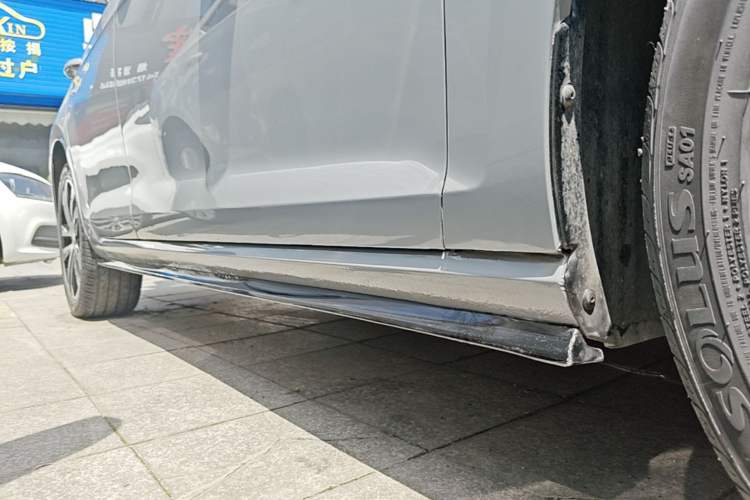 Used Volkswagen Golf 2020 280TSI DSG R-Line Version Right Side Sill