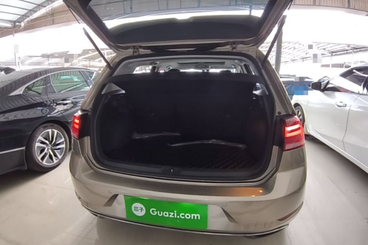 Used Volkswagen Golf 2020 Zhiai Edition 280TSI DSG Comfort Model Trunk
