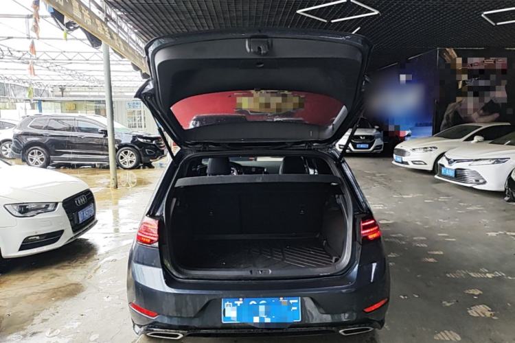 Used Volkswagen Golf 2020 Charming Edition 280TSI DSG R-Line Trunk
