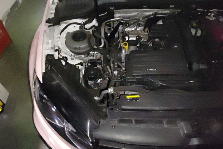 Used Volkswagen Golf 2020 Charming Edition 280TSI DSG R-Line Engine Bay Right