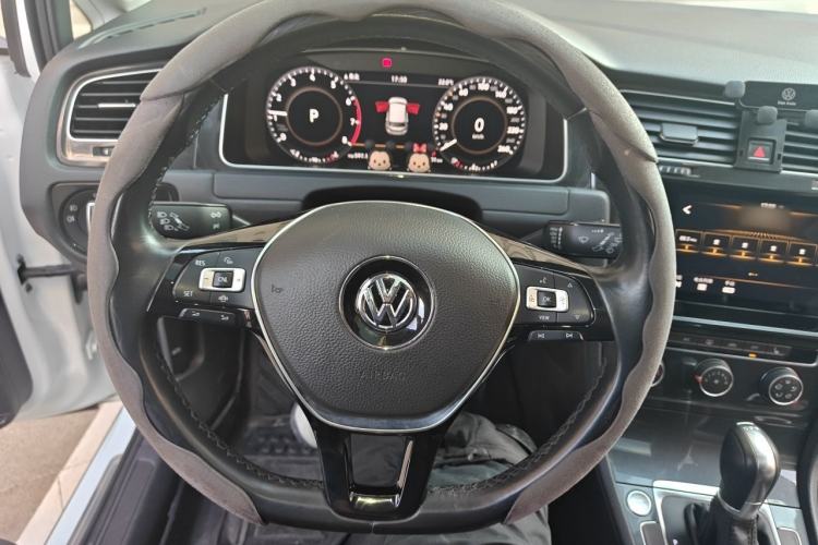 Used Volkswagen Golf 2020 280TSI DSG Luxury Edition Steering Wheel