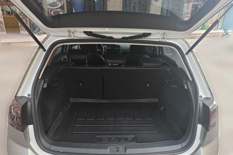 Used Volkswagen Golf 2020 280TSI DSG Luxury Edition Trunk
