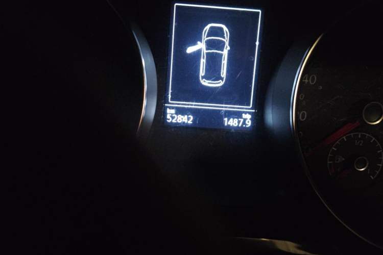 Used Volkswagen Golf 2020 200TSI DSG Comfortable and Ambitious Edition Odometer Close Up