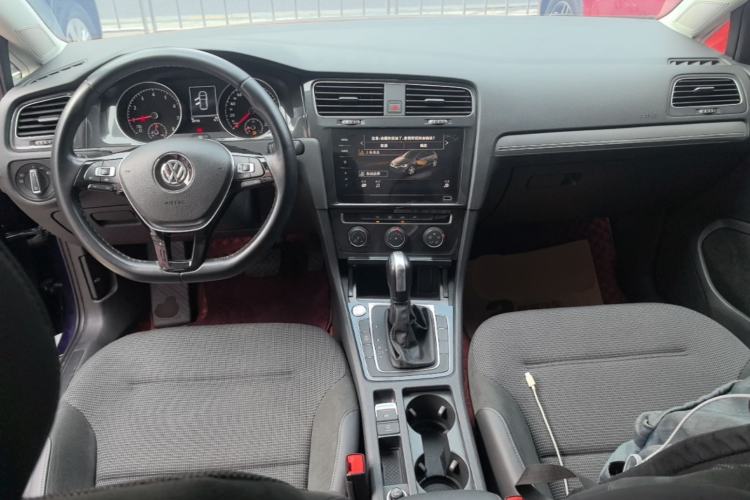 Used Volkswagen Golf 2020 Zhiai Edition 280TSI DSG Comfort Model Center Console