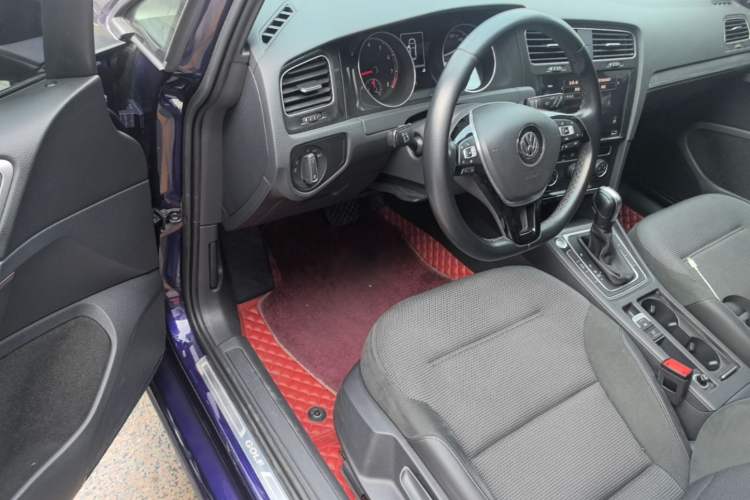 Used Volkswagen Golf 2020 Zhiai Edition 280TSI DSG Comfort Model Driver Seat