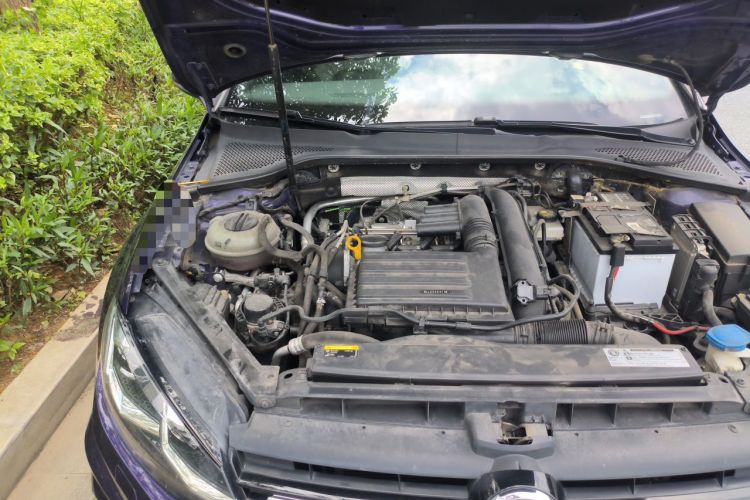 Used Volkswagen Golf 2020 Charming Edition 280TSI DSG R-Line Engine Bay Right