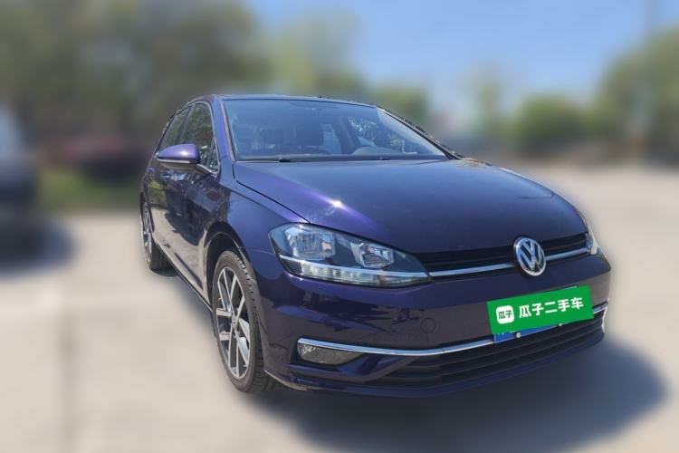 Used Volkswagen Golf 2020 200TSI DSG Comfortable and Ambitious Edition Front Right 45 Deg