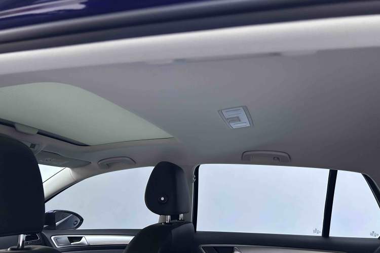 Used Volkswagen Golf 2020 Zhiai Edition 280TSI DSG Comfort Model Headliner
