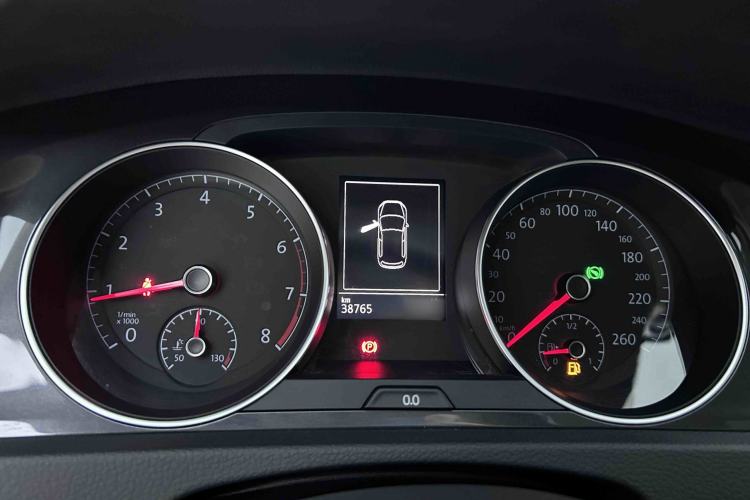 Used Volkswagen Golf 2020 Zhiai Edition 280TSI DSG Comfort Model Instrument Cluster