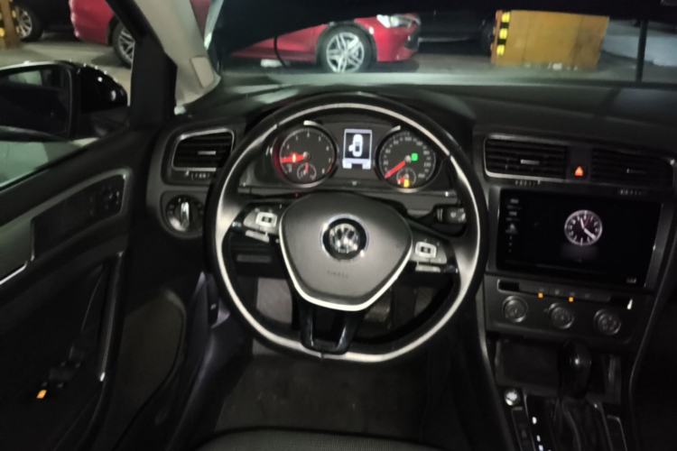 Used Volkswagen Golf 2020 Zhiai Edition 280TSI DSG Comfort Model Steering Wheel