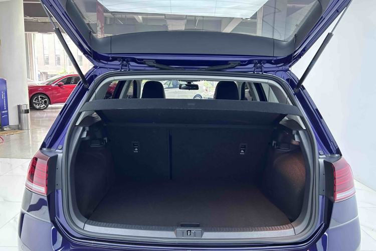 Used Volkswagen Golf 2020 Zhiai Edition 280TSI DSG Comfort Model Trunk