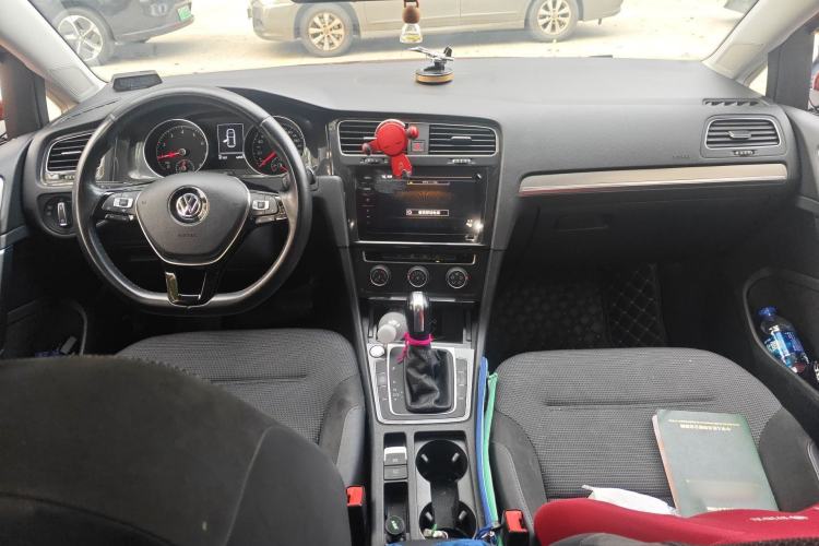 Used Volkswagen Golf 2020 Zhiai Edition 280TSI DSG Comfort Model Center Console