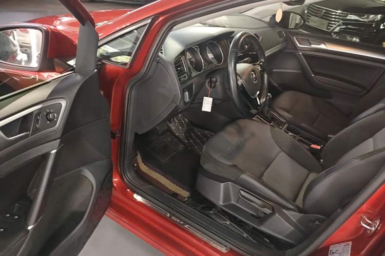 Used Volkswagen Golf 2020 Zhiai Edition 280TSI DSG Comfort Model Driver Seat