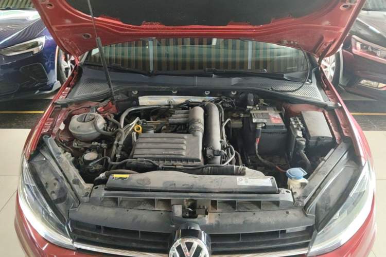 Used Volkswagen Golf 2020 Zhiai Edition 280TSI DSG Comfort Model Engine Bay