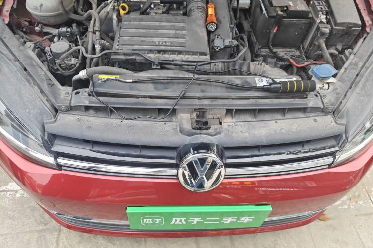 Used Volkswagen Golf 2020 Zhiai Edition 280TSI DSG Comfort Model Engine Bay